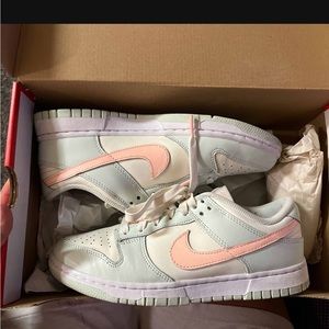 Barely green low dunks